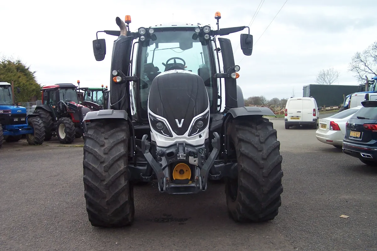 2019 Valtra T174 Versu - Image 2