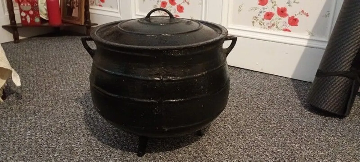 Cauldron/Skillet Pot - Image 1