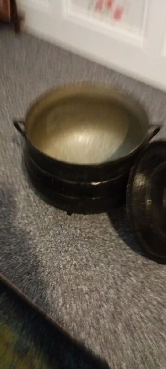 Cauldron/Skillet Pot - Image 2