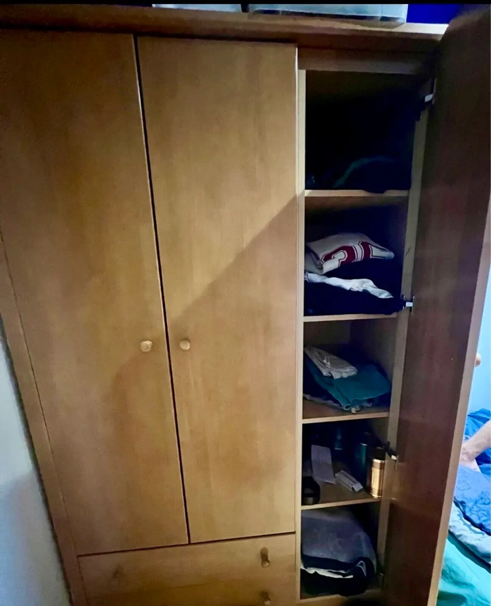 Wardrobe - Image 3