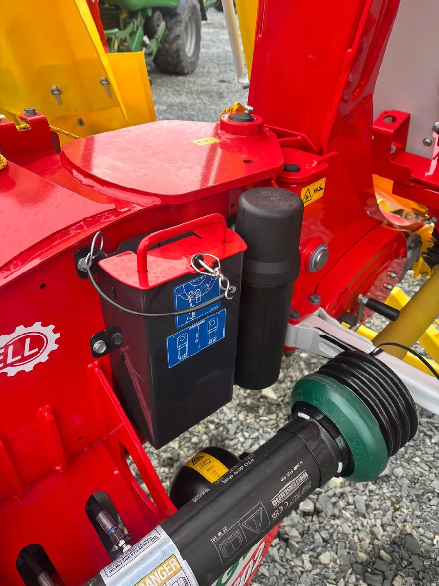 New Pottinger 302ED Rear Mowers - Image 4