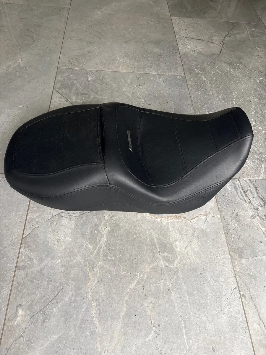 Sundowner Harley Davidson seat - Image 1