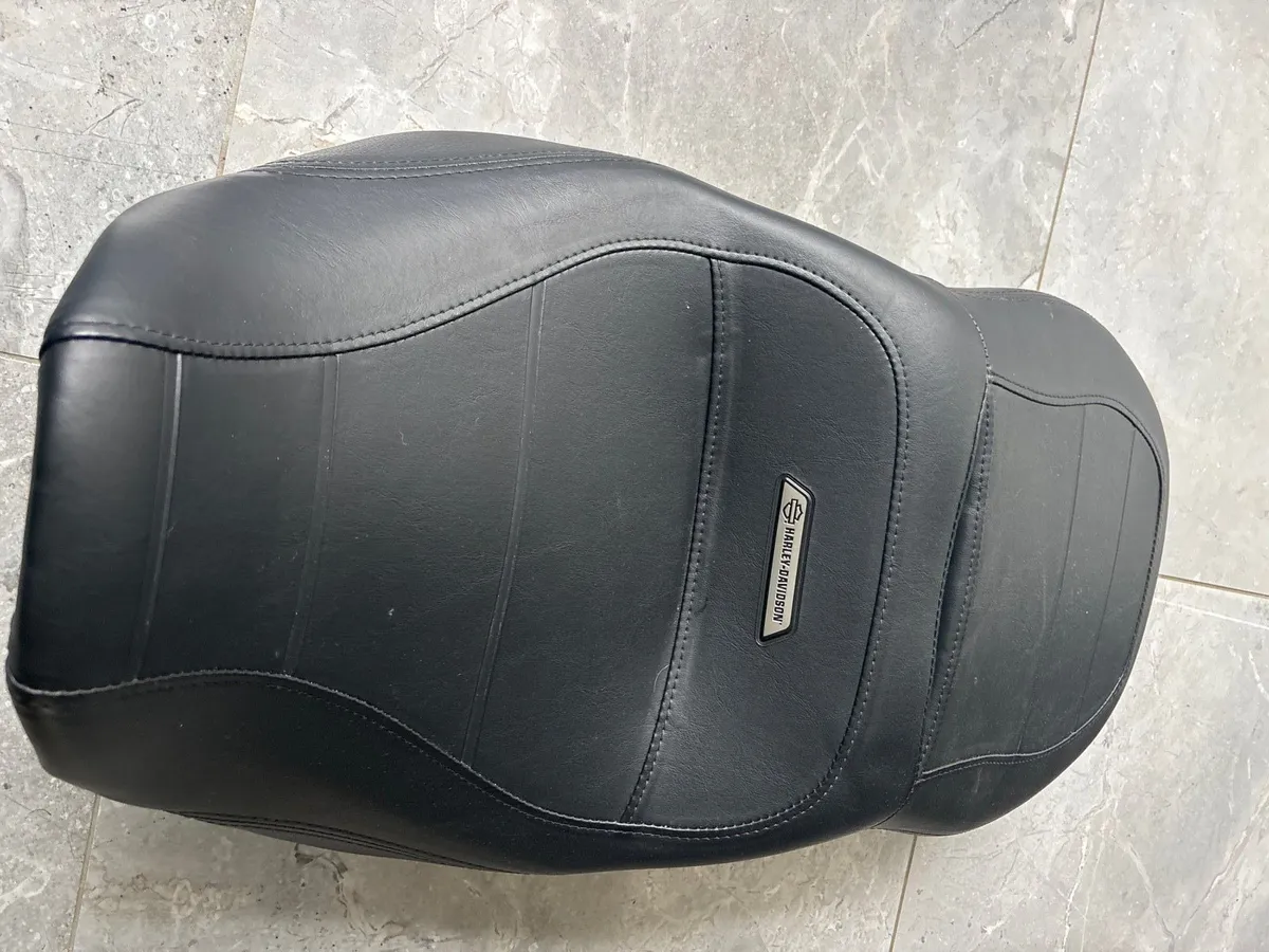 Sundowner Harley Davidson seat - Image 2
