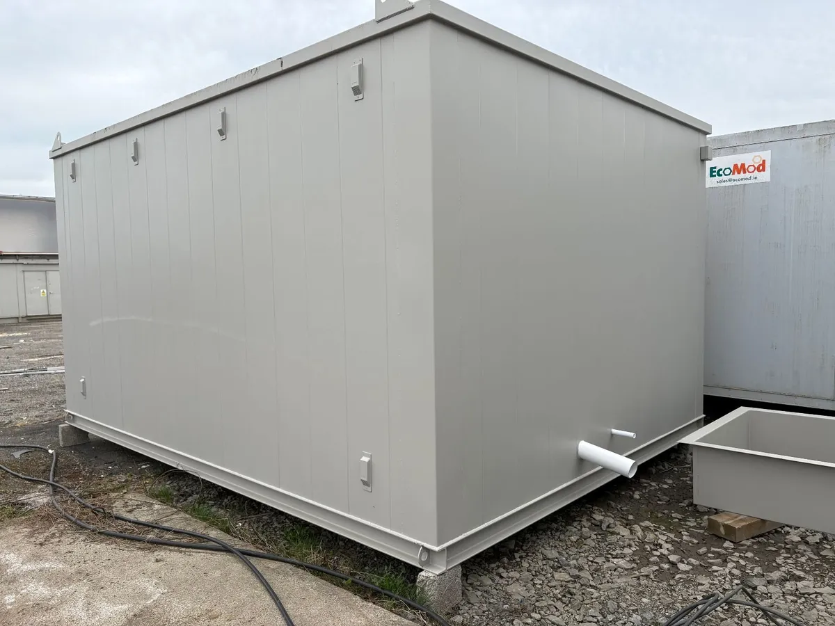 NEW 2026 5m x 3.6m Cabin with WC - Image 3