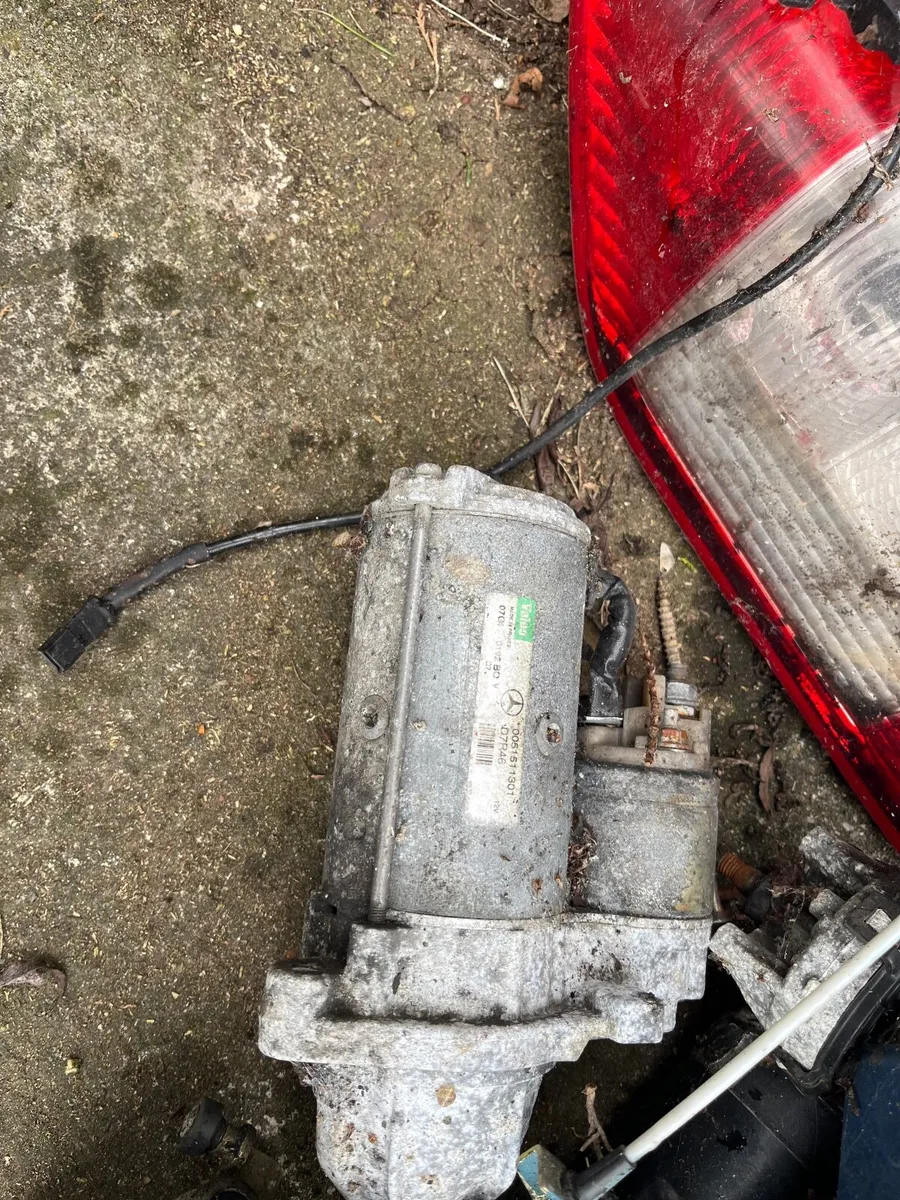 Sprinter van parts - Image 4