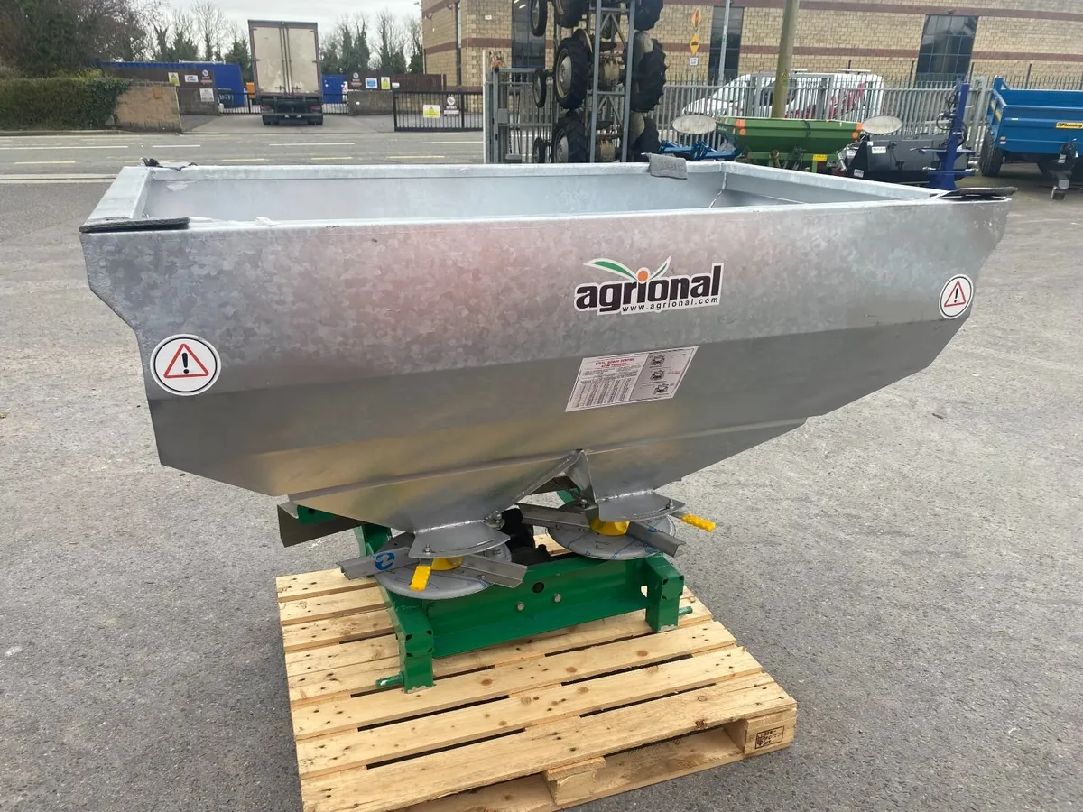 NEW Agrional fertilizer spreader - Image 1