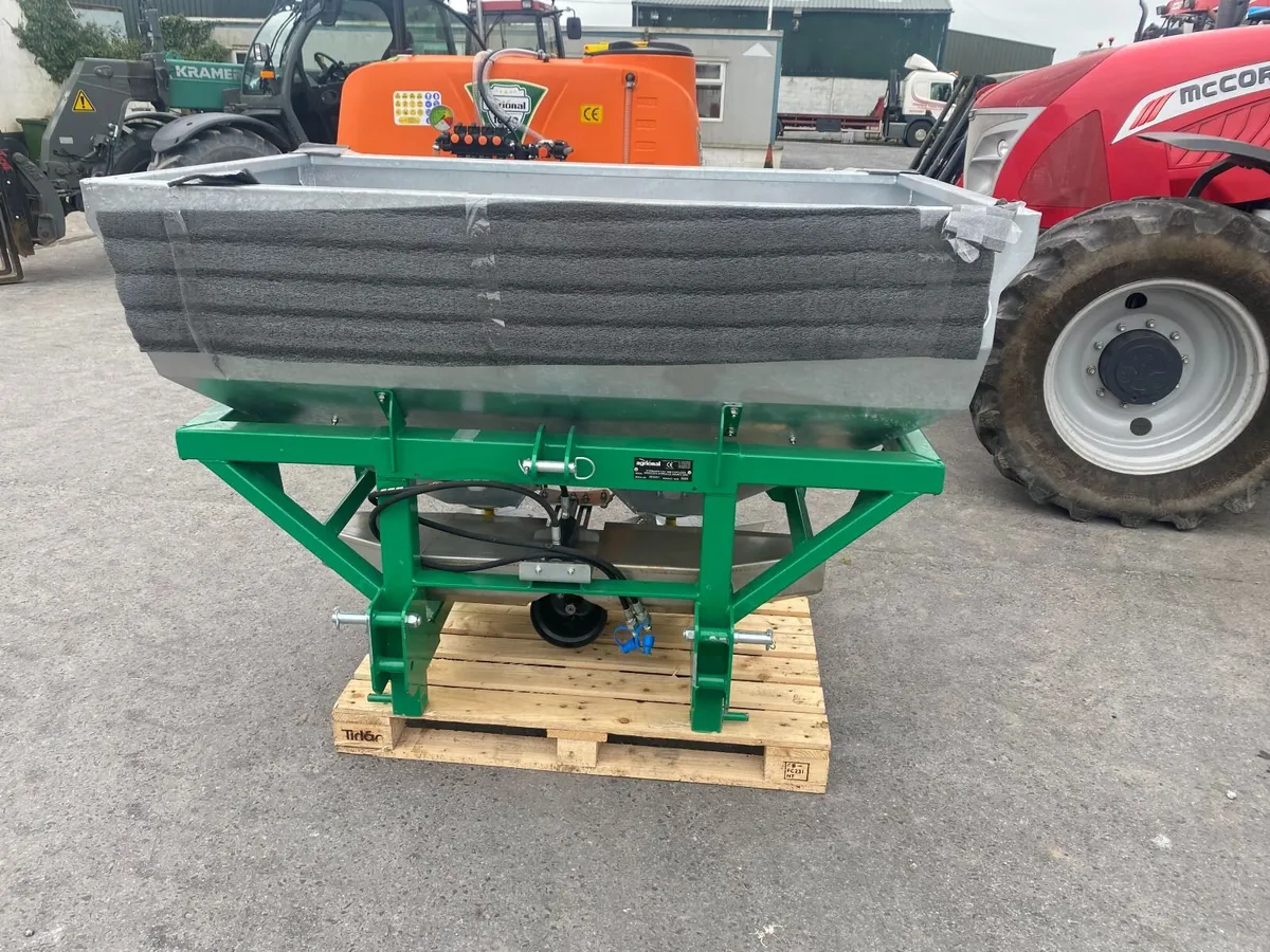 NEW Agrional fertilizer spreader - Image 3