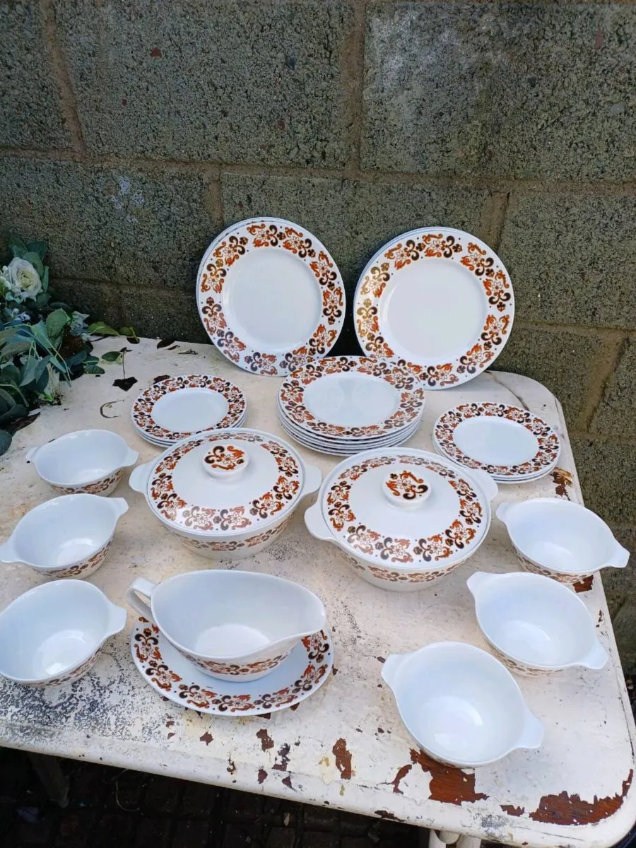 1960/70s Alfred Meakin Dinner Set - Image 1