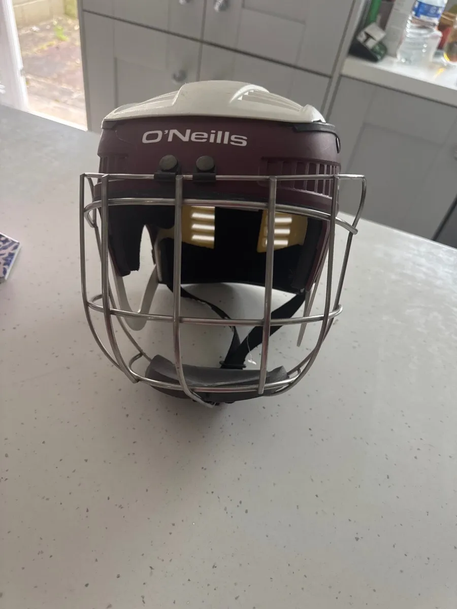 O Neills hurling helmet - Image 2