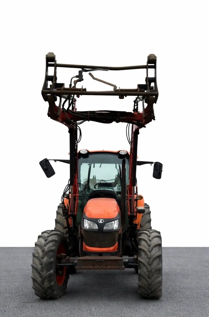 ***🚜 Kubota M8560 with MX U6 Loader*** - Image 4