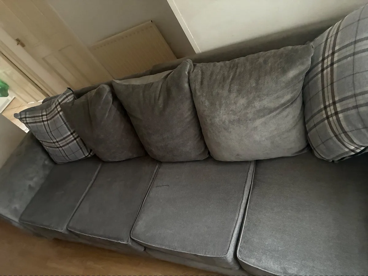 Sofa - Image 3