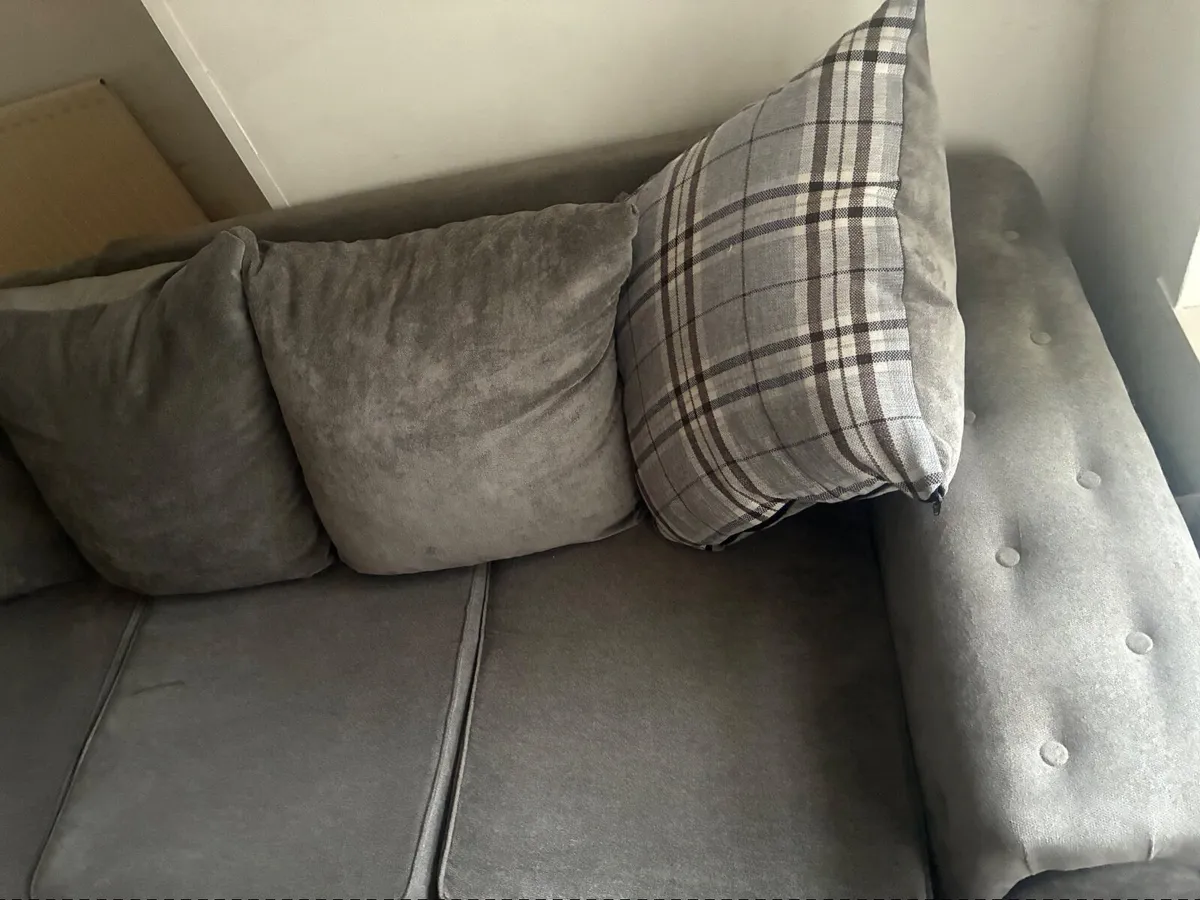 Sofa - Image 4