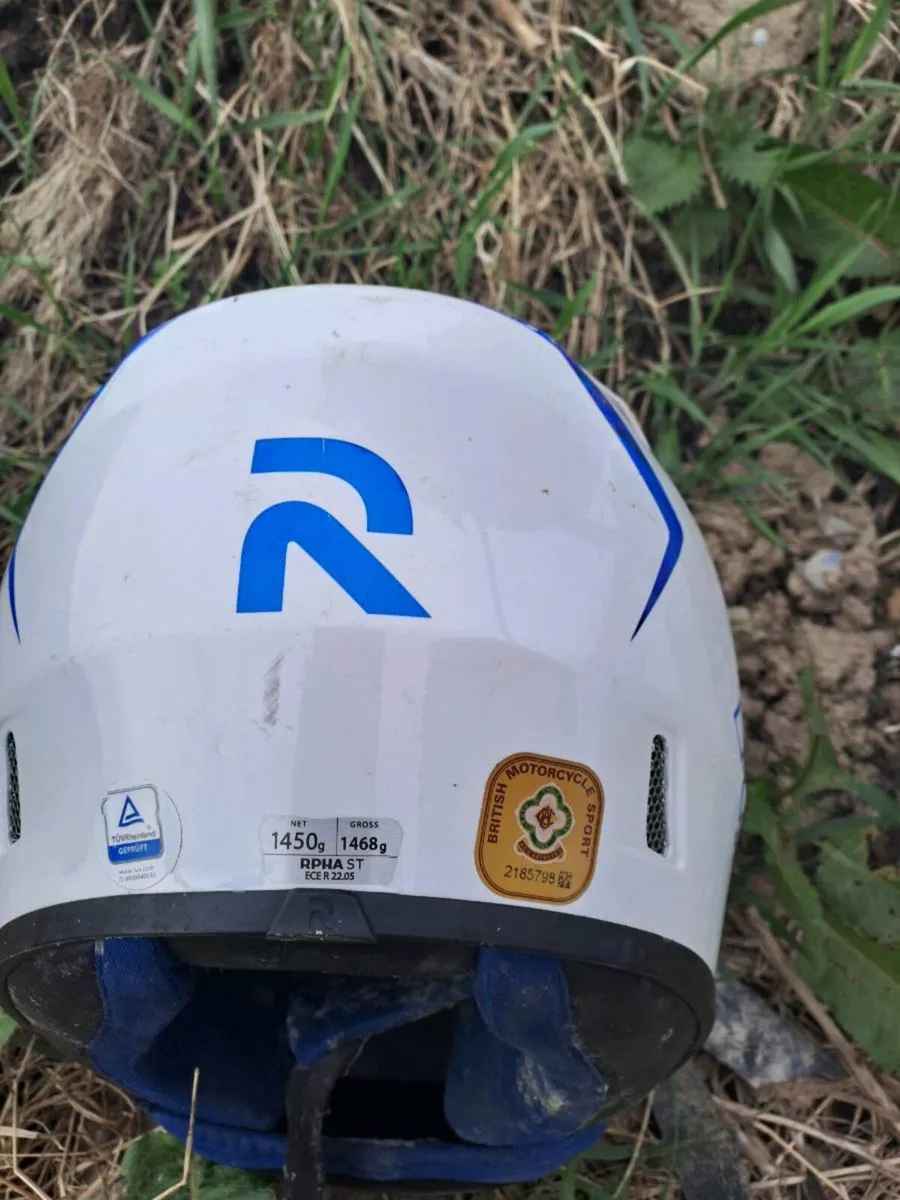 Motorcycle gear - Image 2