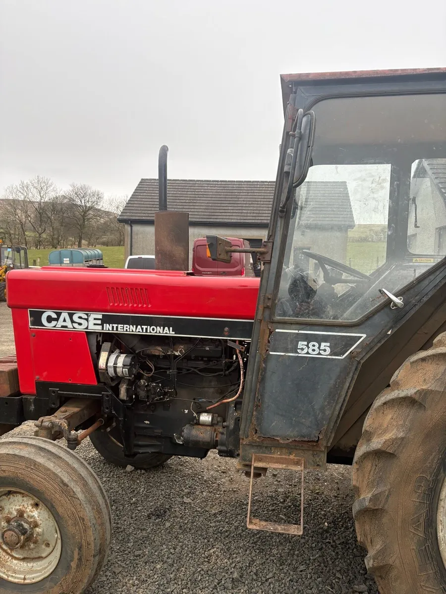 Case international 585 - Image 3