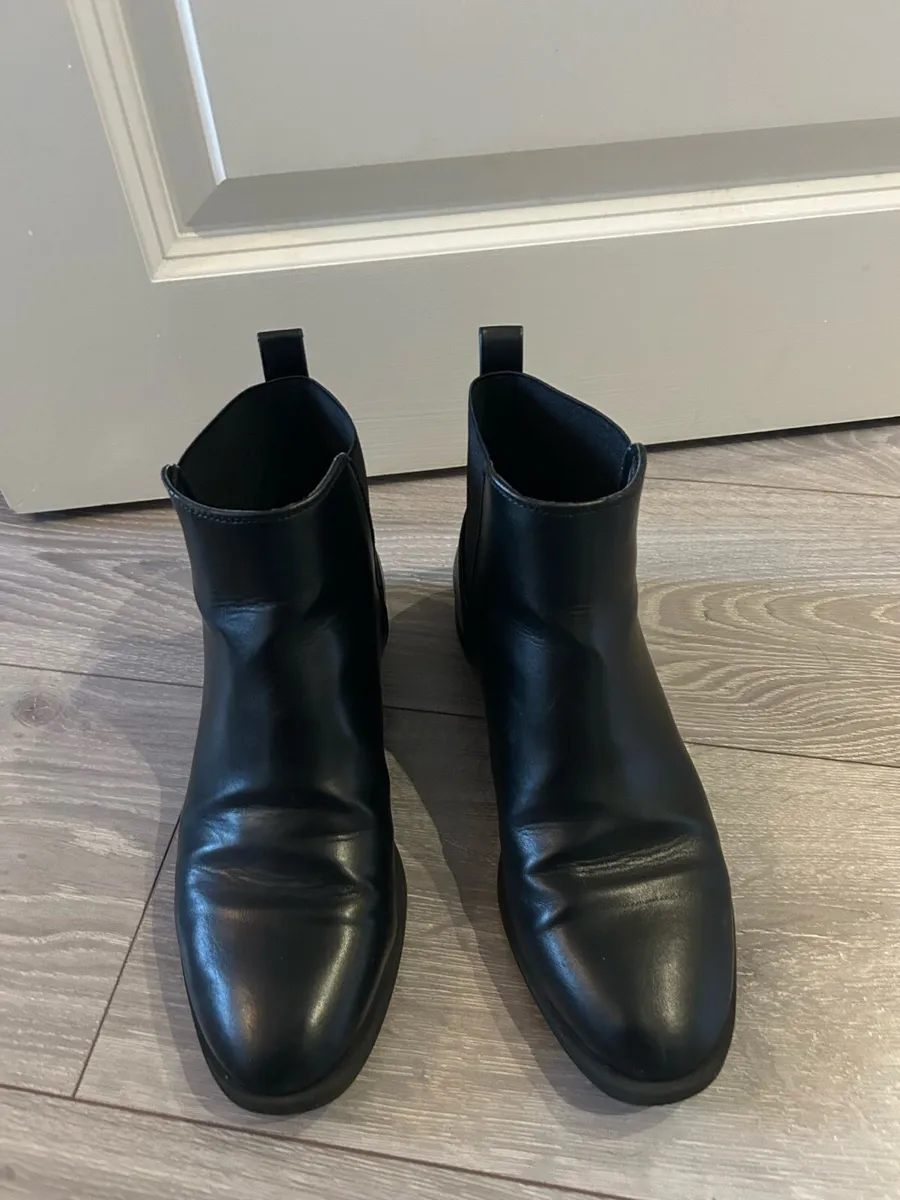 women boots - Image 2