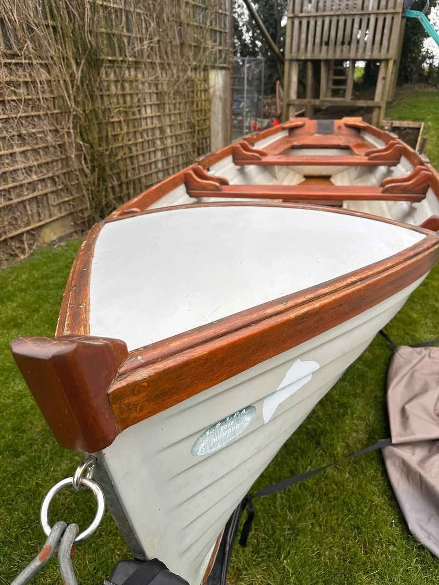 Sheelin boat+trailer - Image 1