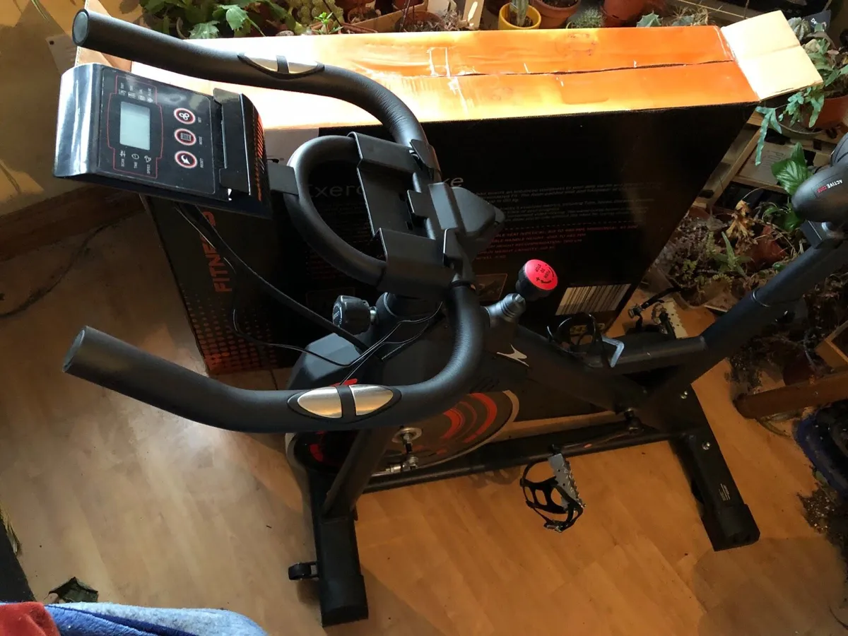 Exercise bike - Image 3