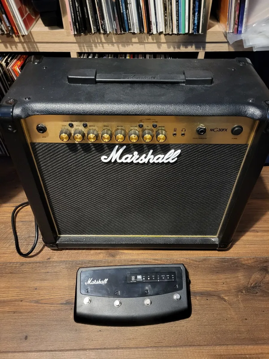 Marshall 30 FX Guitar Amplifier and Pedal - Image 1