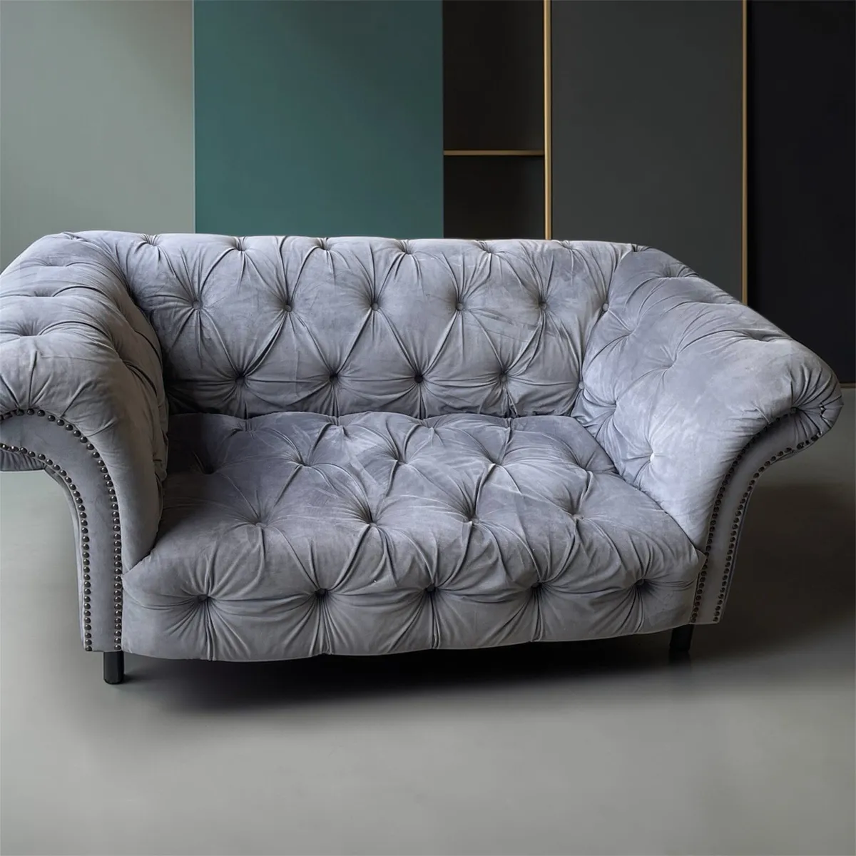 Chesterfield sofa - Image 1