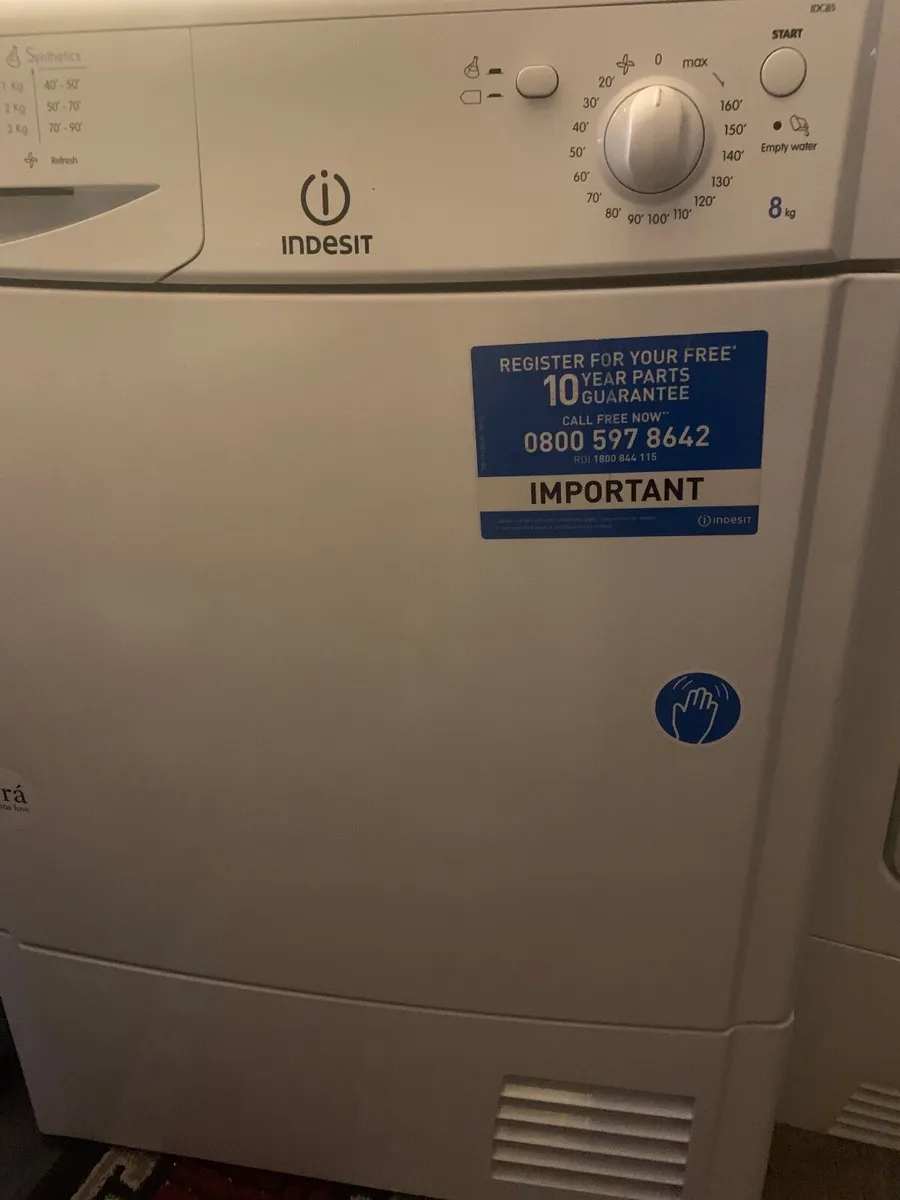 Indesit Condenser dryer 8kg