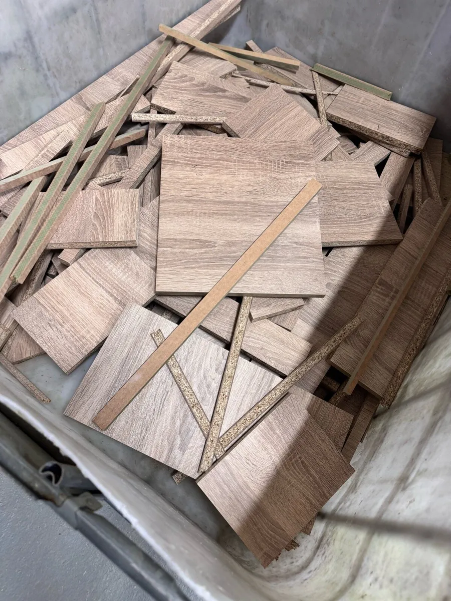 Wood off cuts - Image 4