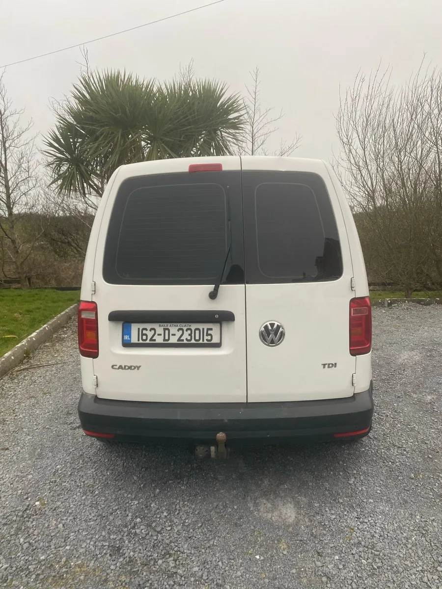 162 Volkswagen Caddy - Image 4