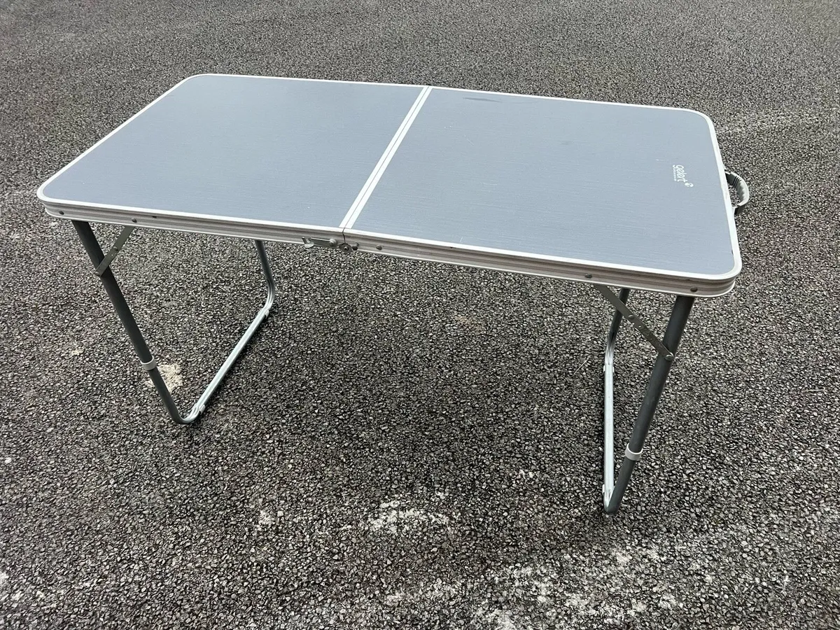 Camping table - Image 1