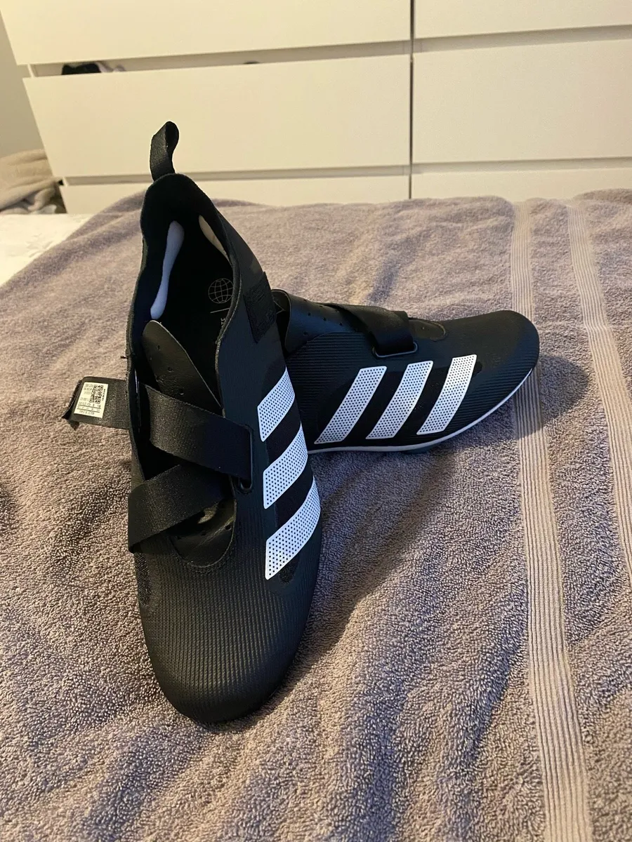 Cycling shoes - Image 1