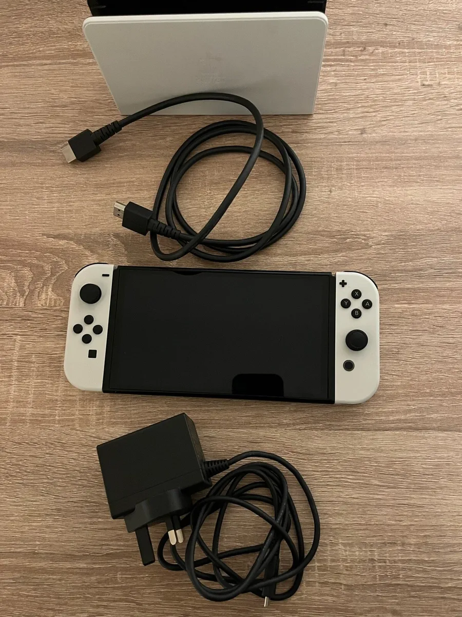 Nintendo Switch Oled - Image 3