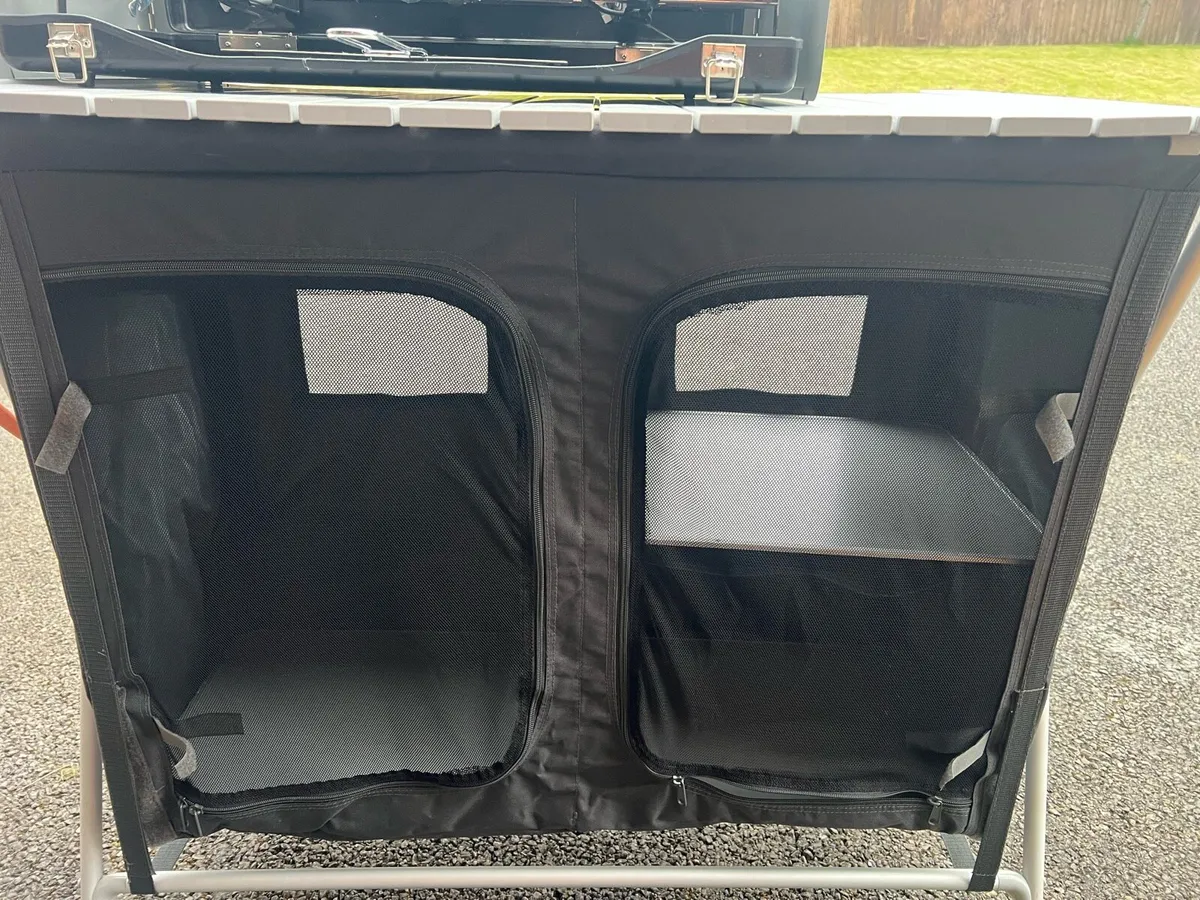 Camping kitchen with cooker and cooler box - Image 3