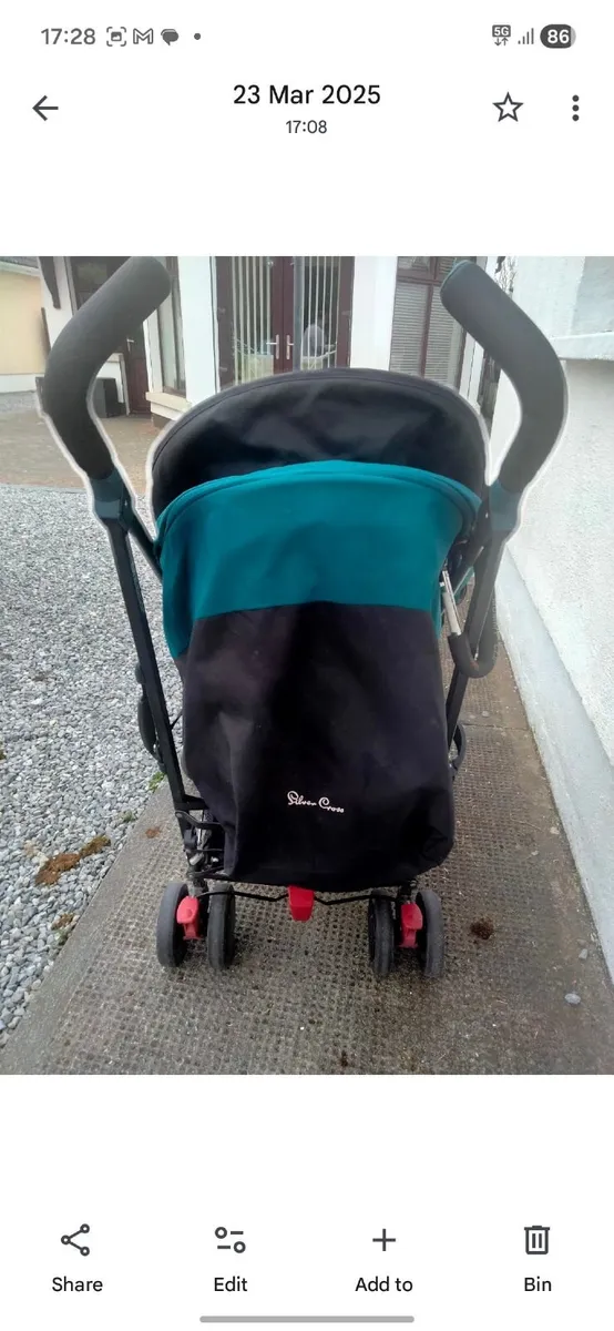 Push chair and Accessories. - Image 1