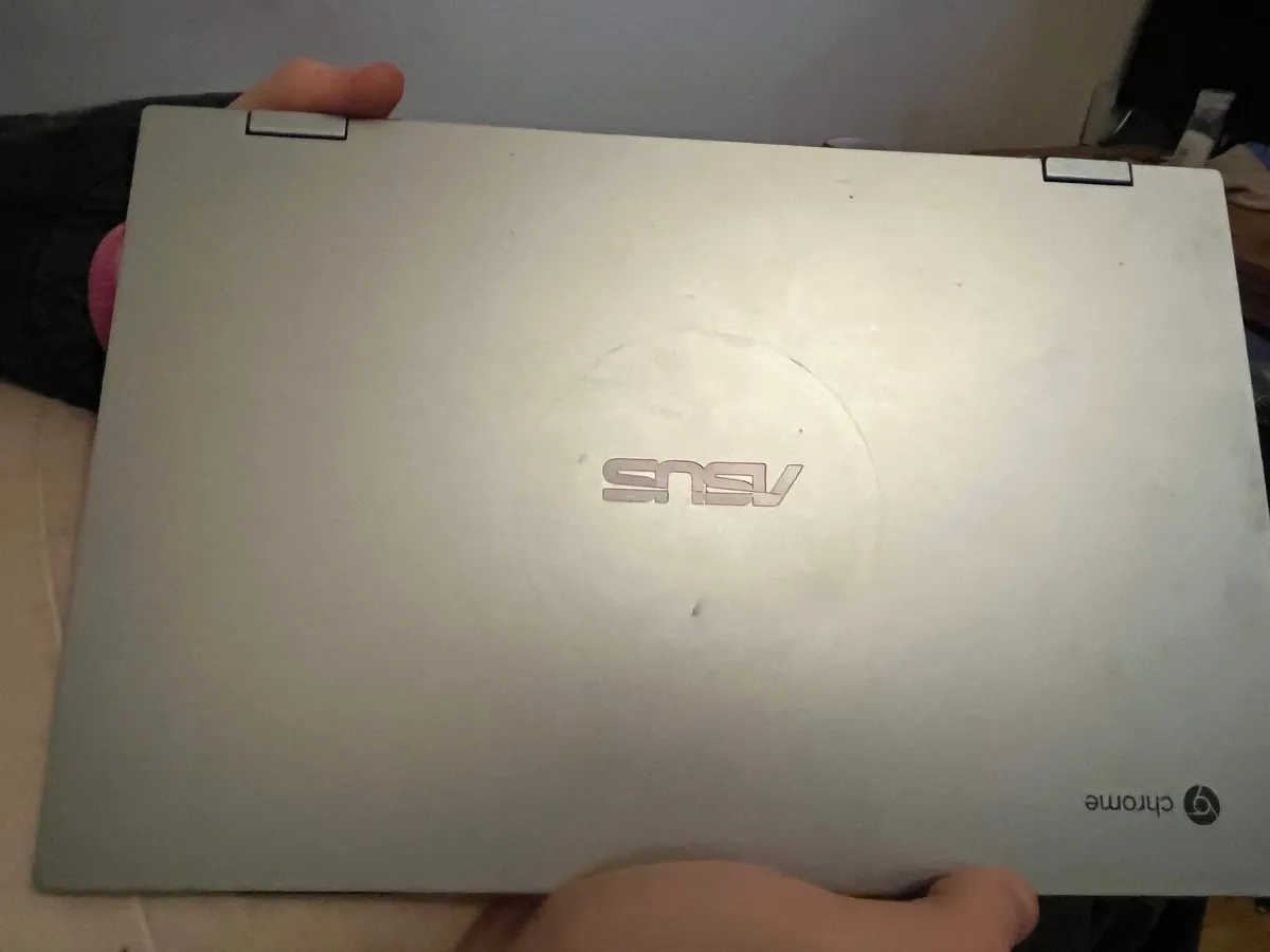 Asus Chromebook Laptop - Image 1