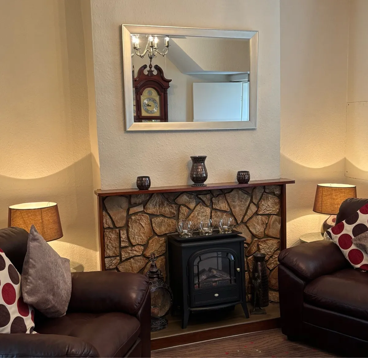 Faux Leather 2 seater sofa and 3 single chairs - Image 2