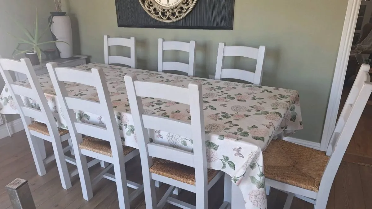 Solid White Oak dinning table - Image 1