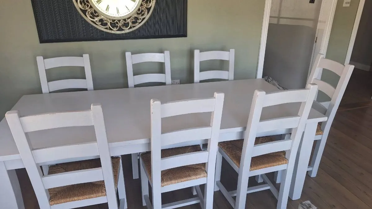 Solid White Oak dinning table - Image 2