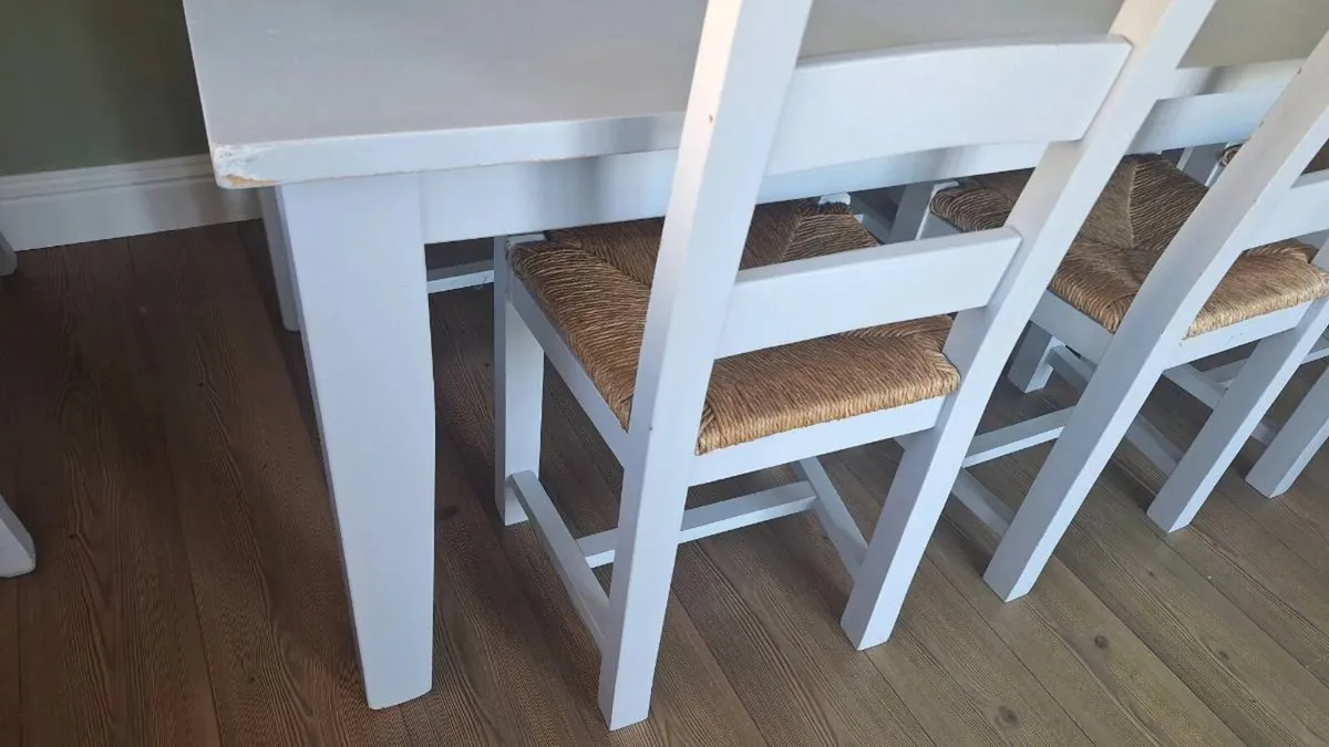 Solid White Oak dinning table - Image 3