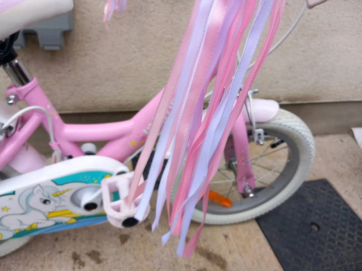 Kids unicorn bike size 14 inch wheels - Image 4