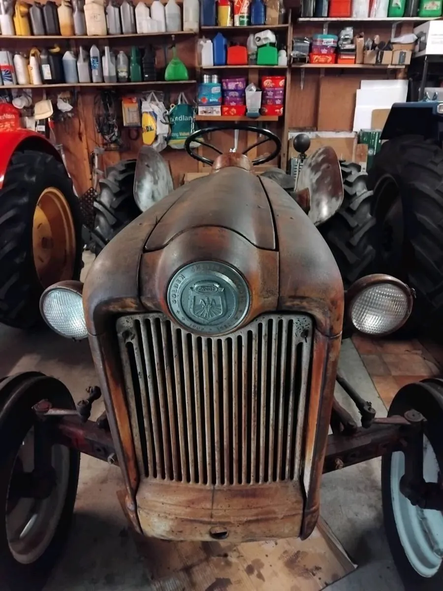 Vintage tractors - Image 3