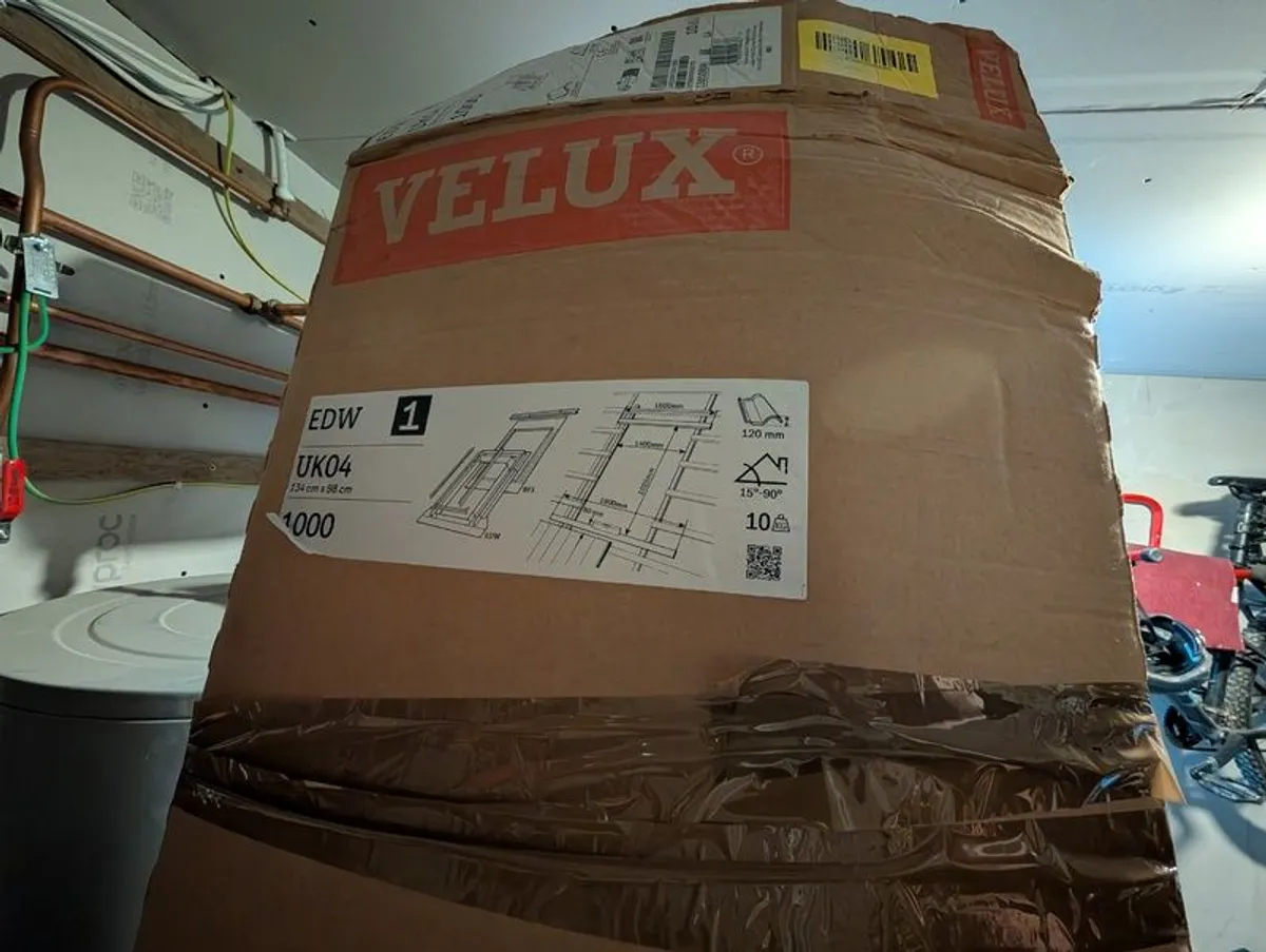 Velux Flashing Kit 134cm x 98cm - Image 1