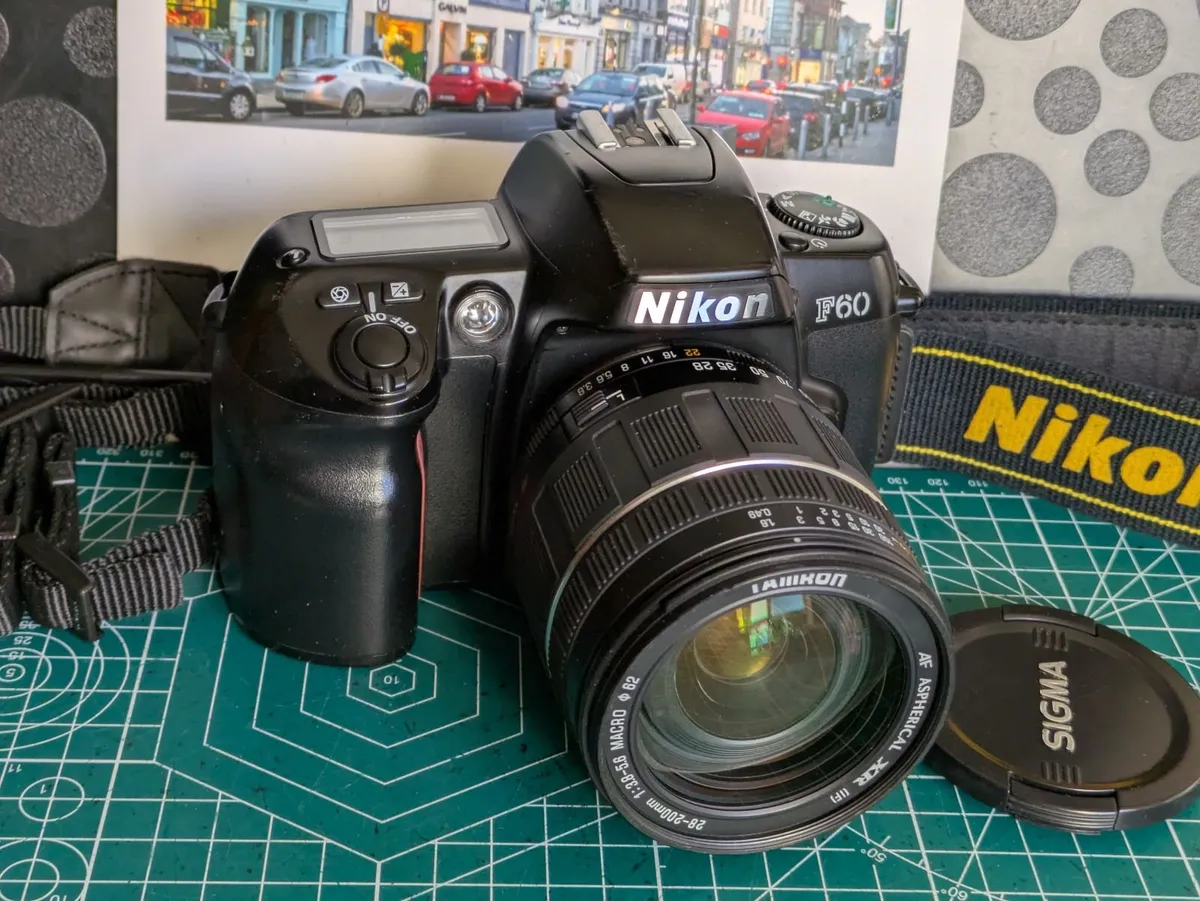 Nikon - Image 1