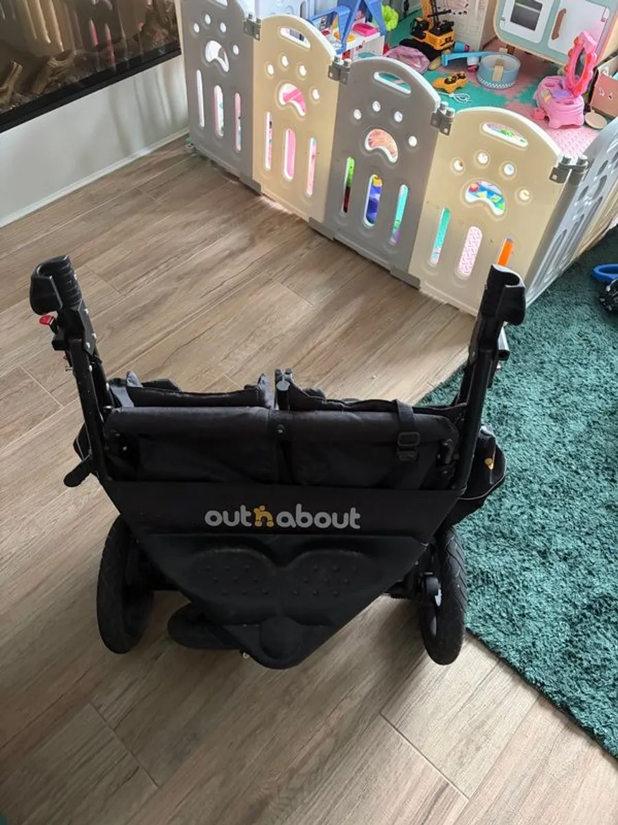 Out n About Double buggy - Image 4