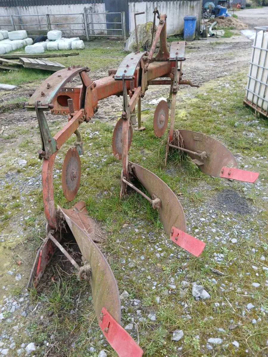 Kverneland plough - Image 3