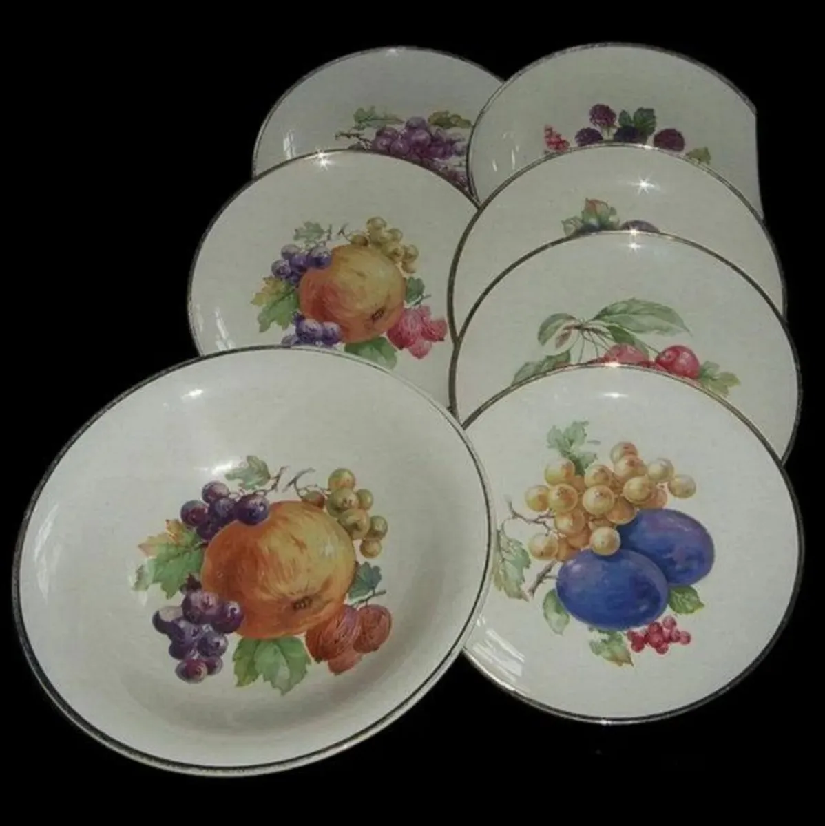 Vintage Serving Bowl Set 22ct Trimmed - Image 1
