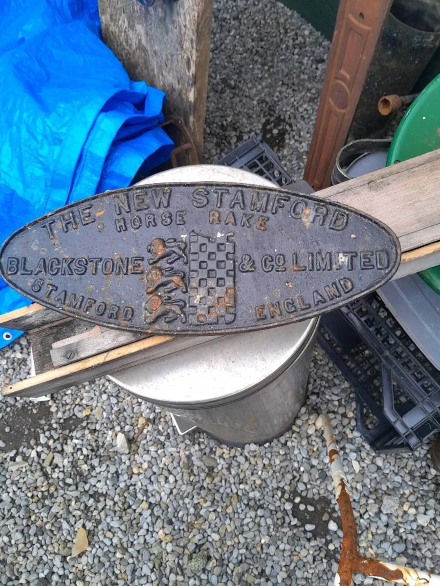 Vintage cast iron plaque - Image 1