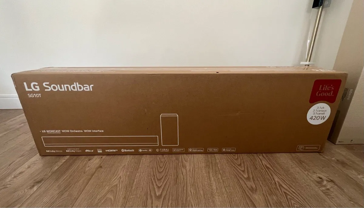 LG USG10TY Soundbar - Image 1