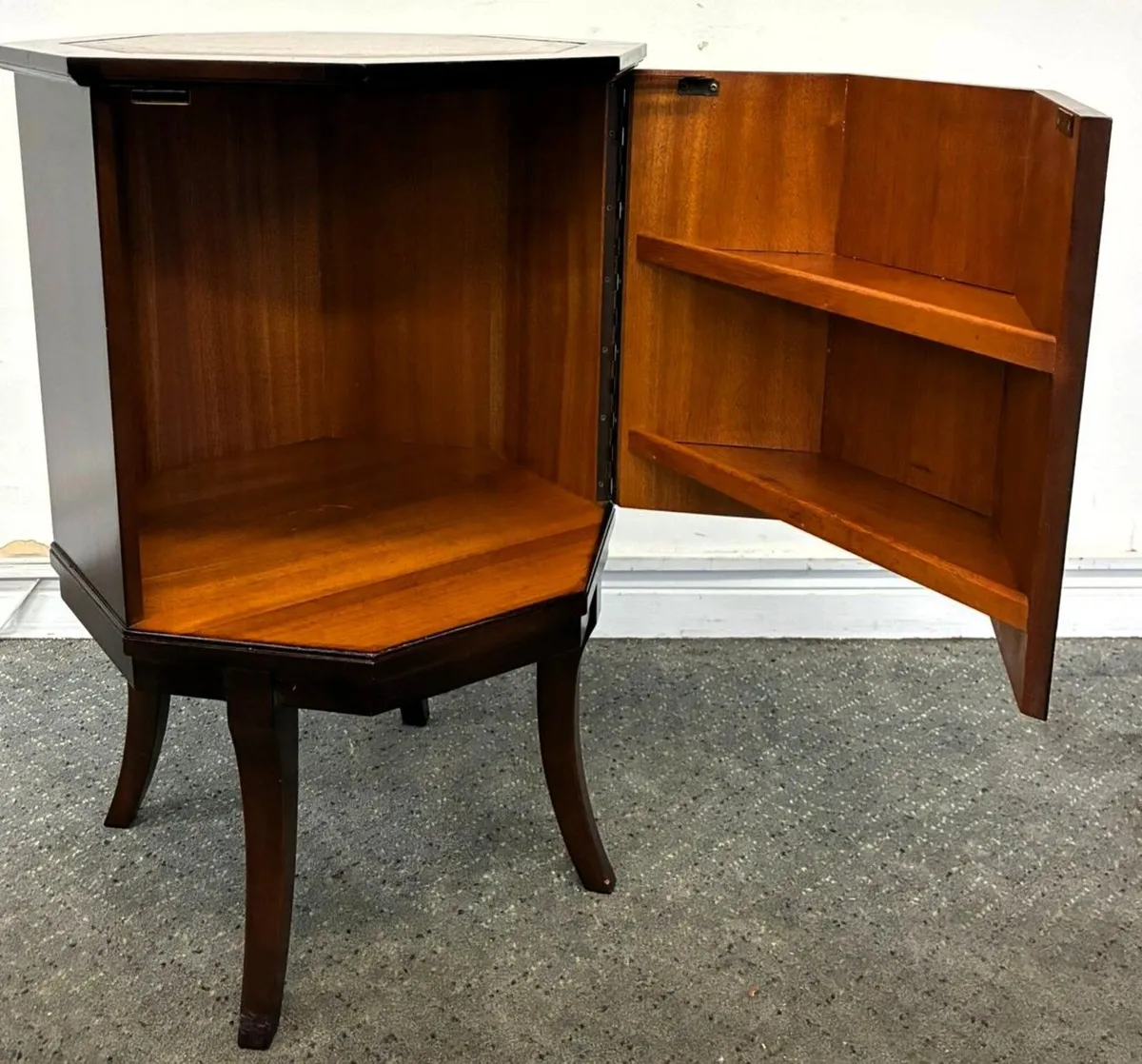 VINTAGE DRINKS CABINET - Image 4