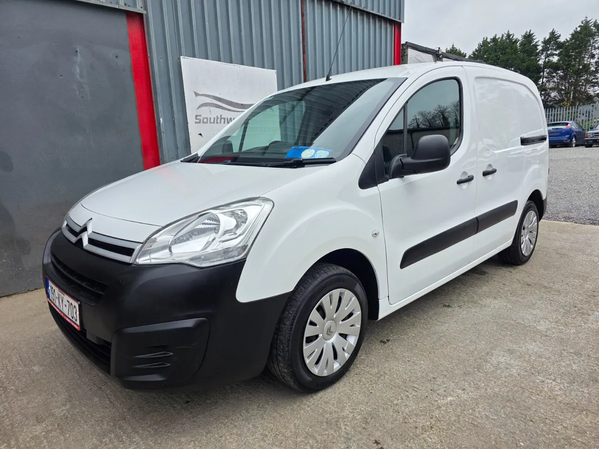 2019 Citroen Berlingo **DOE 10-26 TAX 05-26** - Image 1