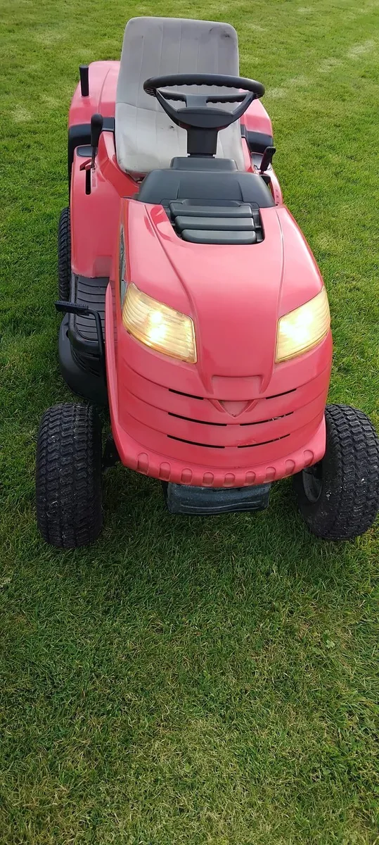 Mountfield Ride-on mower 1530m - Image 3