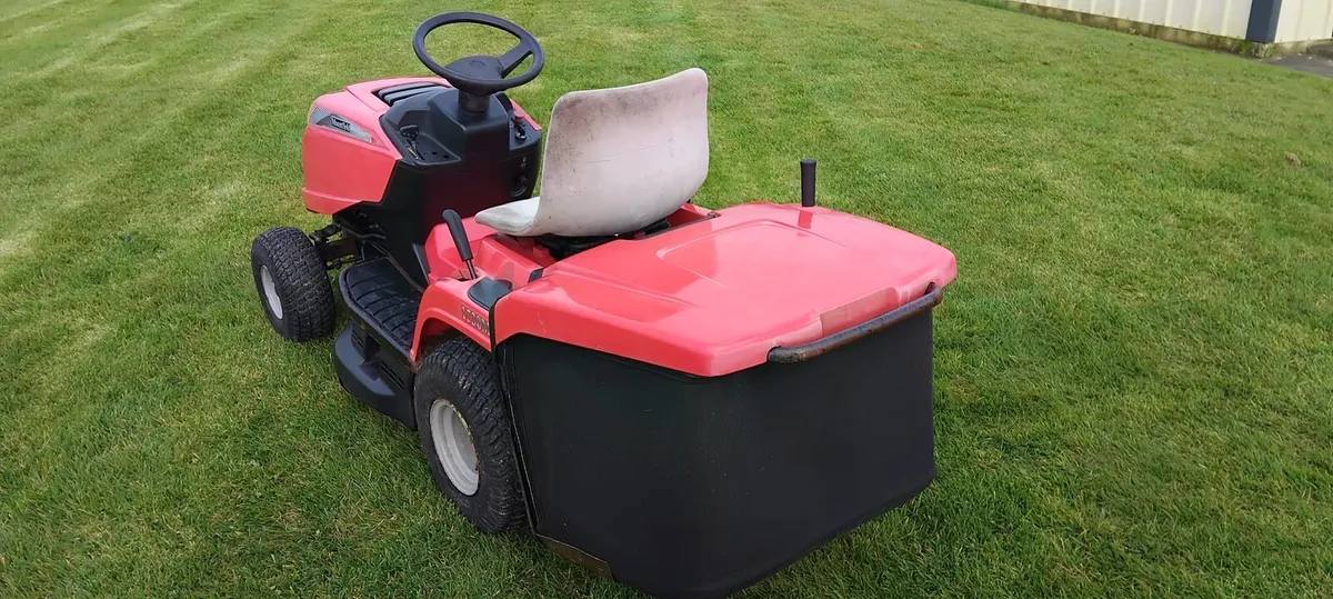 Mountfield Ride-on mower 1530m - Image 4