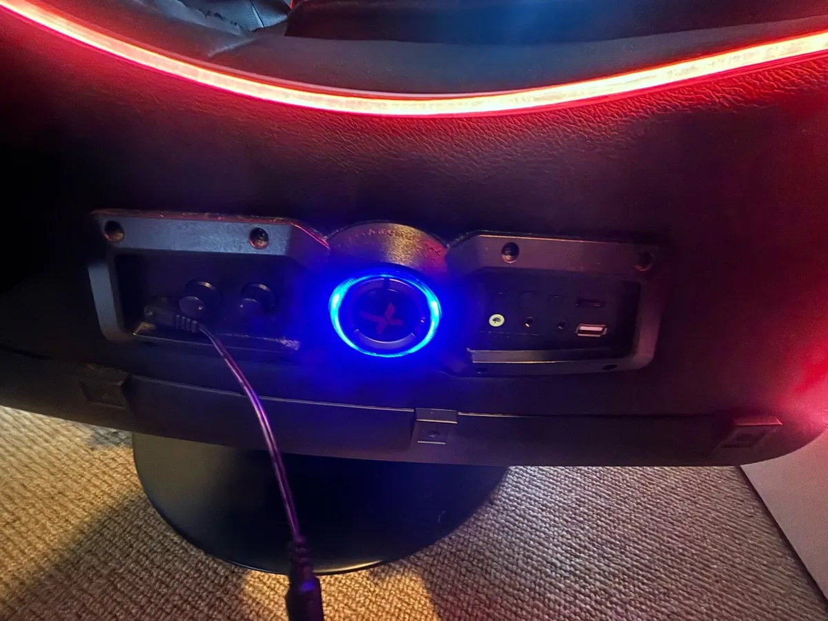 Gaming Chair - Image 2